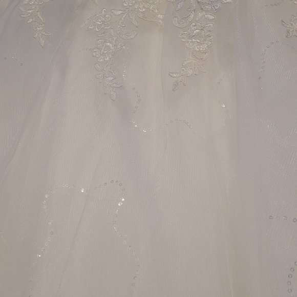 Bridal size 28 plus size Wedding Dress/Gown - Picture 2 of 8